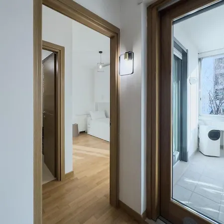 Casa Dominicis * Rome