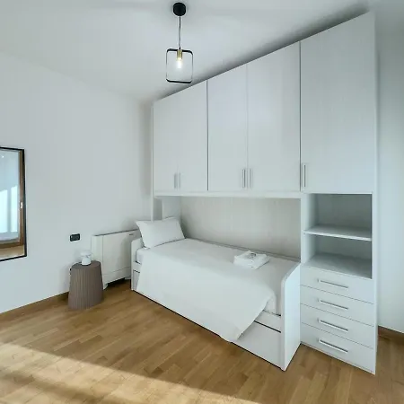 Casa Dominicis * Rome